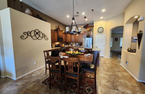 Oasis Villa With Pool, Putting Green & Pool Table - Photo 23