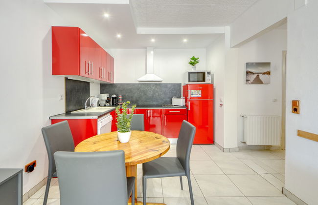 4 bedroom House in Castelló d'Empúries with private pool and garden - Photo 6