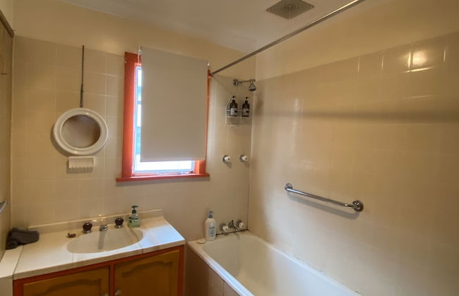 Pether Cottage - Talbingo NSW - Photo 13