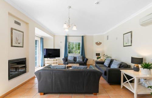 Vila Rolas - Beautiful 5 bed villa with pool and aircon 3 min to Luz beach - Foto 8