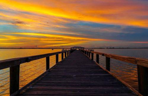 Great Home Close to shops, FIT, Beaches,and Space X - Foto 34