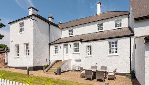 South Wing of Edwinstowe Hall - Foto 5, Garden, Garden view