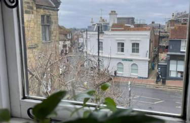 Town Centre Cottage - Photo 39