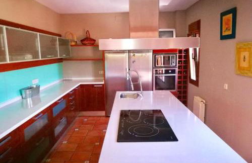 Luxurious Villa in Arcas with Private Pool - Foto 6