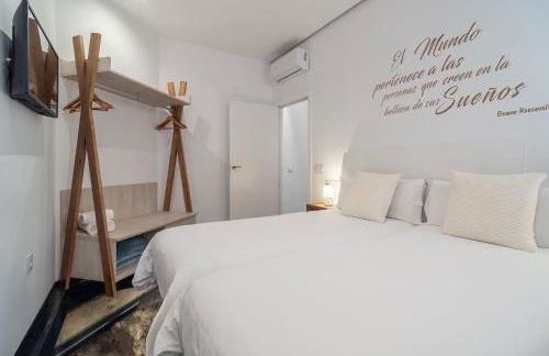 CMDreams Gold- Apartamentos turísticos con ruinas romanas en el centro de Mérida - Photo 6