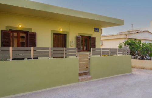 Erestos - House near beach - Photo 12