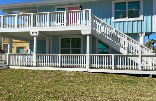 South Padre Island Beach House Retreat Downstairs - Photo 4