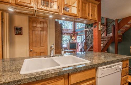 New Listing 2 bedroom and Loft 2 bath Summit E Bldg 12 condo sleeps 8 Steps to Eagle Lodge Chair 15 - Foto 17