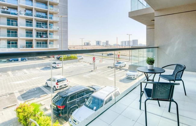 Elite LUX Holiday Homes - Stylish 1 BR Pool World Class Gym in Dubai South - Photo 15