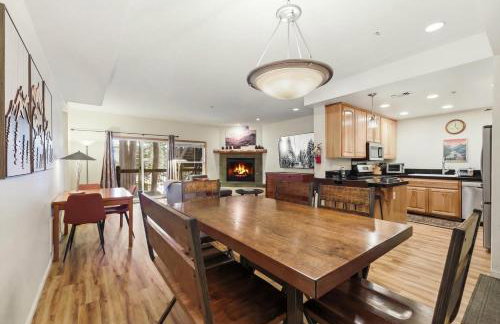 2 Miles to Palisades Ski Resort w Free Shuttle! - Foto 12