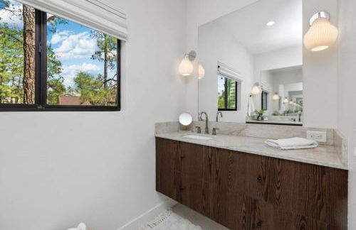 Prescott Treehouse Luxe 4BR 3B Home Sleeps 10 - Foto 30