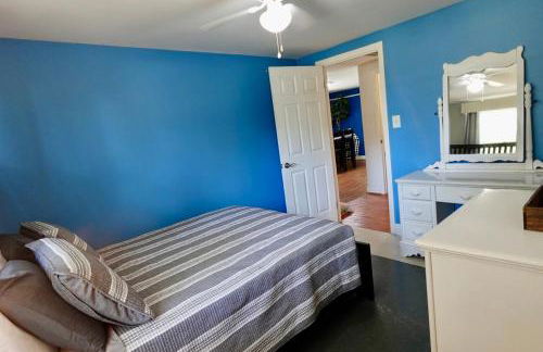 White Picket Fence - EV Charger! - Foto 30