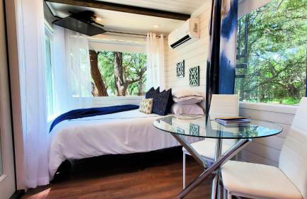 The Tiny 'Tainer - Tiny Container Home w. Hot Tub! - Foto 11