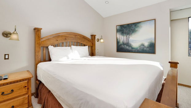 Forest Shores Lake View Condo by Big Bear Vacations Lakefront Village - Foto 3, Habitación