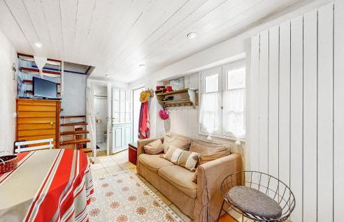 2 Bedroom Amazing Home In Ars-En-Ré - Foto 3