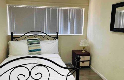 5 Bedroom House by monishortlets - Foto 15