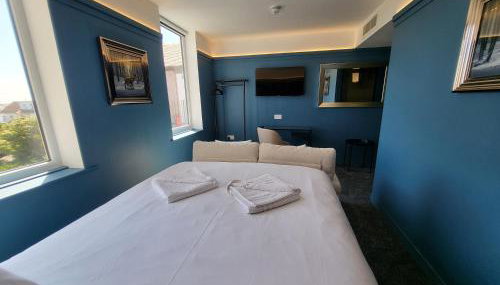 272 Accommodation - Photo 5