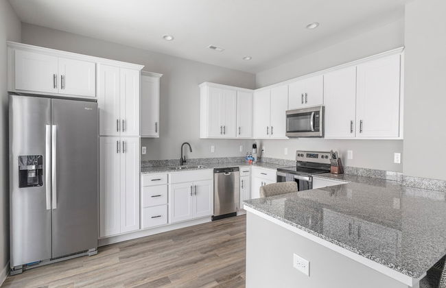 Landing Apartments Huntsville - Photo 9