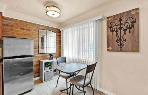 Stylish Comfy Shleby Retreat Patio Parking - Foto 4