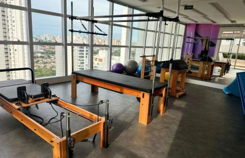 Gleba com ar-condicionado na sala e quarto, sacada e piscina - Foto 23