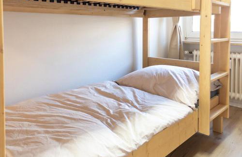 Franzi am Bahnhof - Foto 19