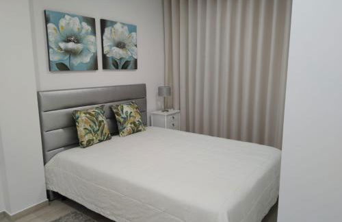 Gina House - Photo 16