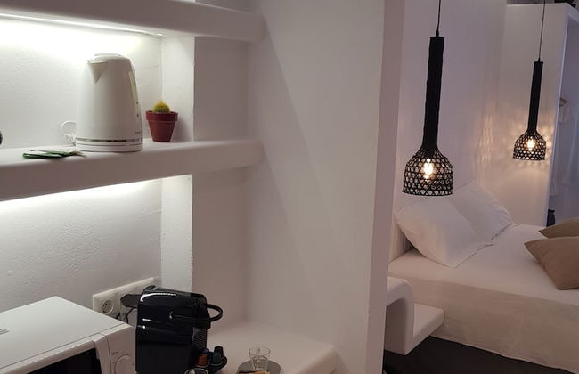 Exclusive Studios Naxos Town - Photo 33