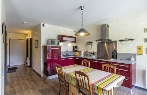 Bel appartement 4 pers, terrasse, parking privé, proche ski et thermes - FR-1-403-98 - Foto 7