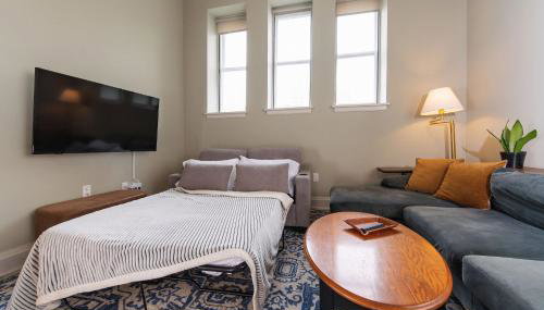 Downtown Modern 2BR Loft Apartment - Sleeps 8-9 - Foto 5