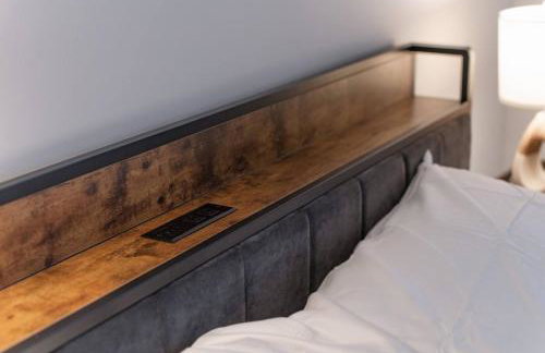 Sunrise Glow Spacious 2BR 2BA 2 King Beds Gym WFH - Foto 13