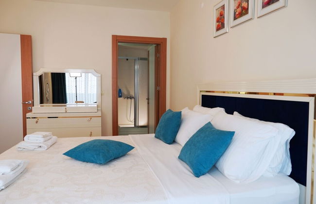 Zenofon Residence - Photo 16