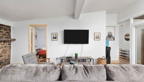 Lazy Lake 3BR Cabin w/ Mtn Views + Hot Tub +Wi-Fi - Foto 5