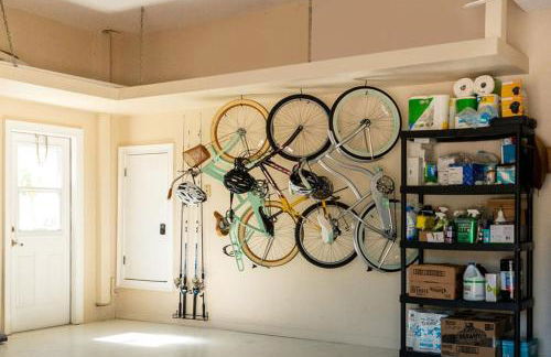 Villa Hibiscus-Waterfront-Free Heated Pool-Dock-Bikes-Other Amenities - Photo 9