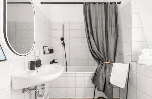 Maracoón - Suite Studios 1 Krefeld Uerdingen I 20 Min zur Messe - Foto 6