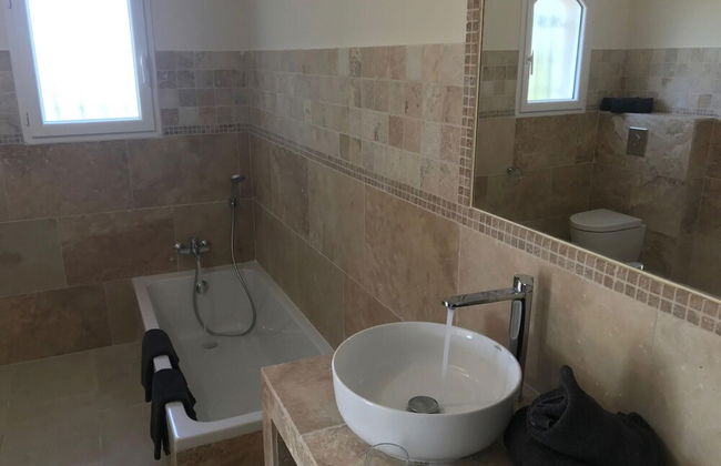 Villa in Le Plan-de-la-tour With Pool - Photo 19