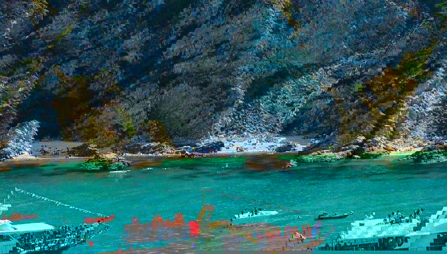 Giro in barca a Capo Vaticano