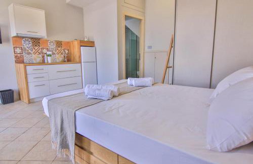 The Wave House By Plakalona Villas & Apartments - Photo 6