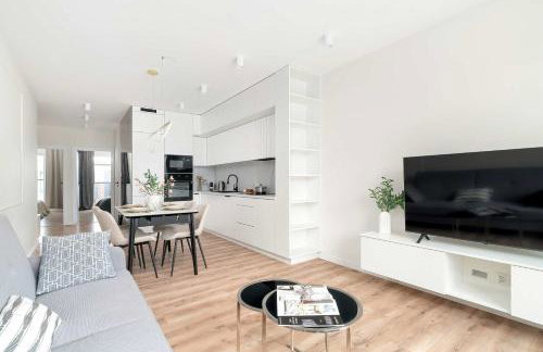 Przestronny Apartament z 2 Sypialniami by Noclegi Renters - Foto 6