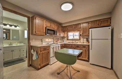 Historical West Mineral Escape with Porch! - Foto 11