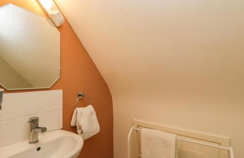 The Lodge - Photo 20