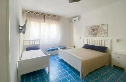 Gorgeous Apartment In Cava D'aliga - Foto 5