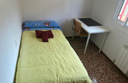 Piso superior tranquilo terraza y vistas A 45 min de Barcelona - Foto 28