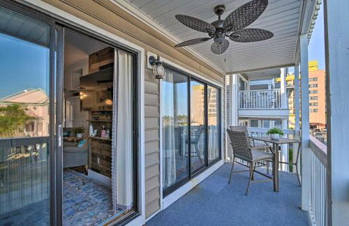Eclectic Condo with Balcony 1 Block to Beach! - Foto 2