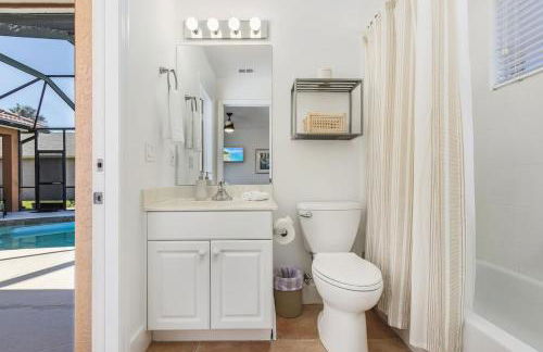 Lakeview Villa lovely pool home in gated community - Photo 27