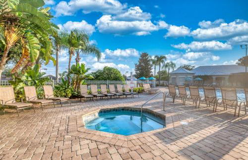 Magical Getaway Close to Disney! Pool, Gym, & WiFi - Photo 27