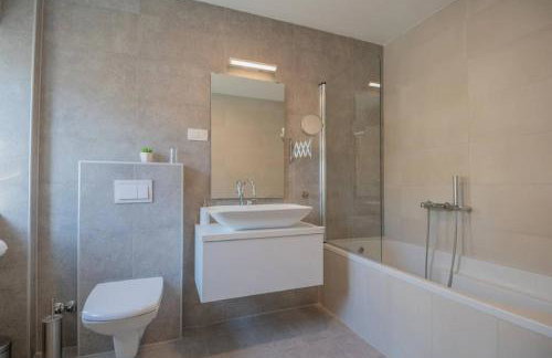 MY DALMATIA - Luxury villa Prolozac with private heated pool - Foto 29