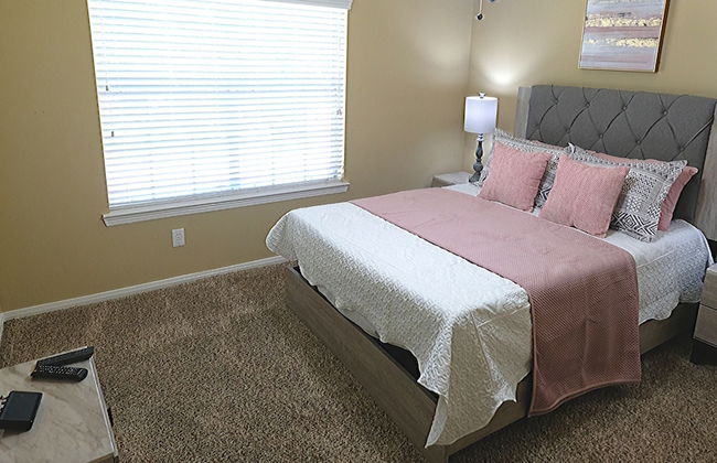 6Bdrm 3.5Bath 14Beds - 2 Story Houston - Foto 6