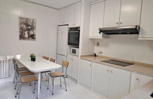 Casa con vistas al mar, campo y barbacoa - Foto 51