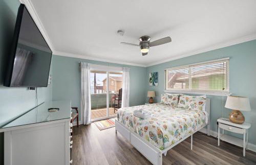 2nd Row Home Close to Beach - Foto 26