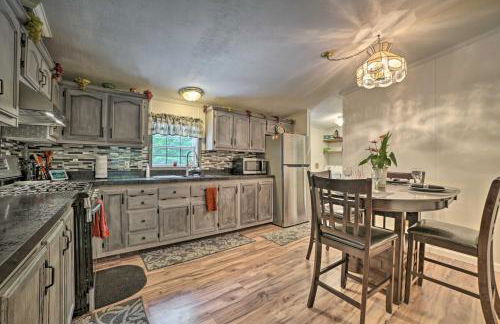 Cozy Hale Home Between Long and Loon Lakes! - Foto 24